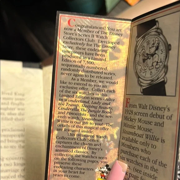 Disney Sleeping Beauty Limited Edition Watch - Picture 6 of 13